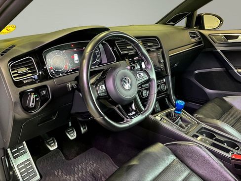 Used 2019 Volkswagen Golf R 4-Door AWD/4WD image 17