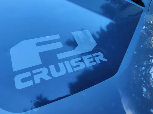Used 2014 Toyota FJ Cruiser 4WD w/ Upgrade Package image 4