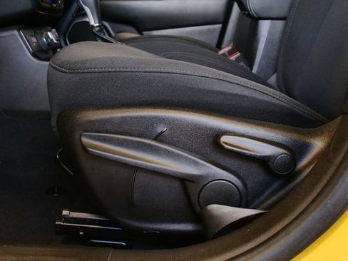 Used 2023 Jeep Renegade Latitude image 11