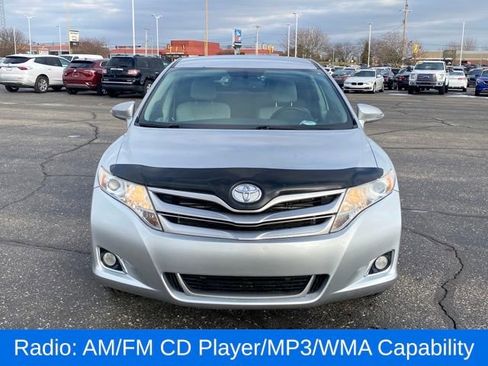 Used 2014 Toyota Venza LE image 2