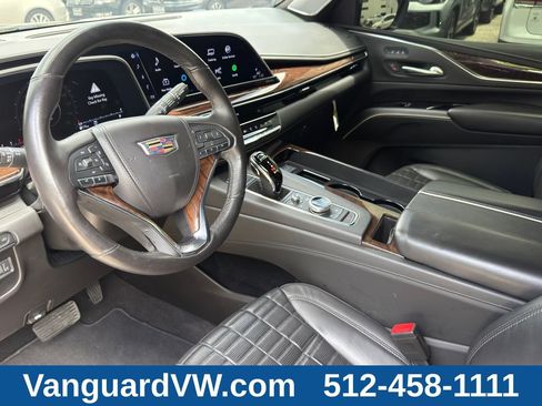 Used 2023 Cadillac Escalade Sport Platinum AWD/4WD image 11