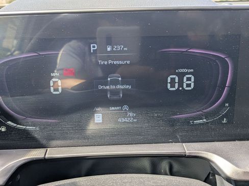 Used 2023 Kia Telluride S FWD image 19