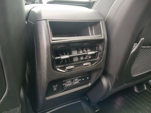 Used 2022 Jeep Grand Cherokee Overland AWD/4WD image 33