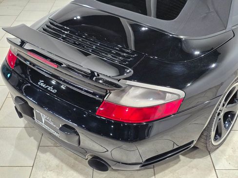 Used 2004 Porsche 911 Turbo AWD/4WD image 31