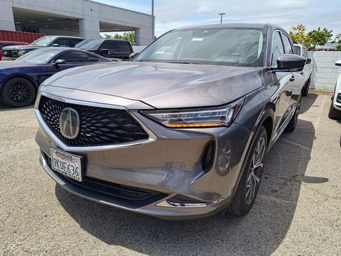 Used 2023 Acura MDX SH-AWD w/ Technology Package image 2