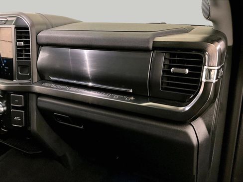 Used 2024 Ford F250 Lariat w/ Sport Appearance Package AWD/4WD image 15