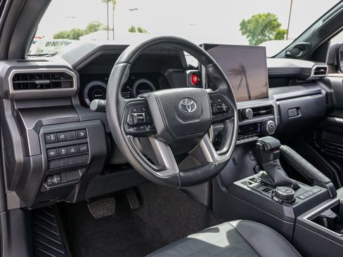 Used 2025 Toyota 4Runner TRD Off-Road Premium w/ Tow Technology Package AWD/4WD image 17