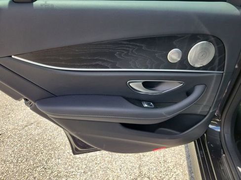 Used 2022 Mercedes-Benz E 350 Sedan w/ AMG Line Exterior image 7