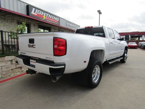 Used 2018 GMC Sierra 3500 Denali w/ Duramax Plus Package AWD/4WD image 4