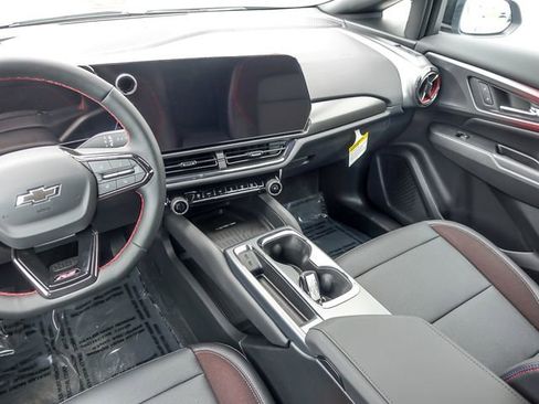 New 2026 Chevrolet Equinox EV RS FWD image 18