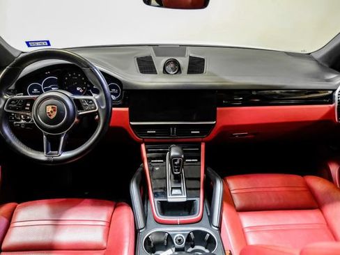 Used 2019 Porsche Cayenne AWD/4WD image 20