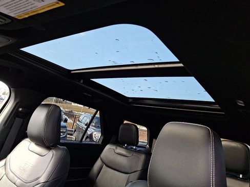 Certified 2022 Ford Explorer ST w/ Equipment Group 401A image 14