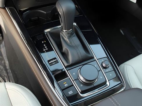 Certified 2025 MAZDA CX-30 AWD 2.5 S w/ Premium Package image 16