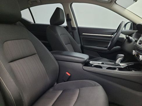 Used 2023 Nissan Altima 2.5 SV AWD/4WD image 21