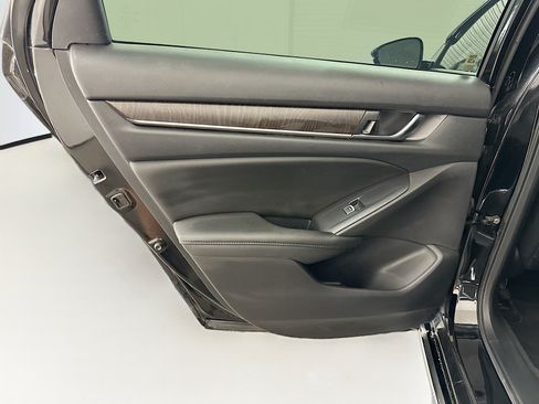 Used 2019 Honda Accord EX-L image 27