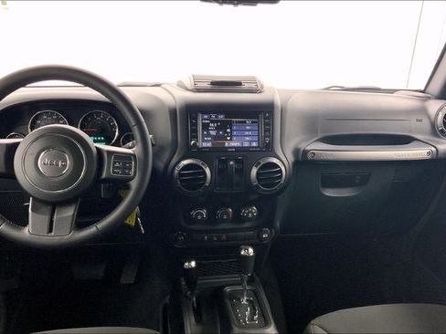 Used 2016 Jeep Wrangler Sport AWD/4WD image 6
