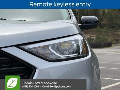 Used 2024 Ford Edge SE w/ Black Appearance Package AWD/4WD image 9