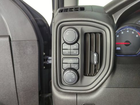 Used 2020 Chevrolet Silverado 1500 Custom Trail Boss w/ Custom Convenience Package AWD/4WD image 19
