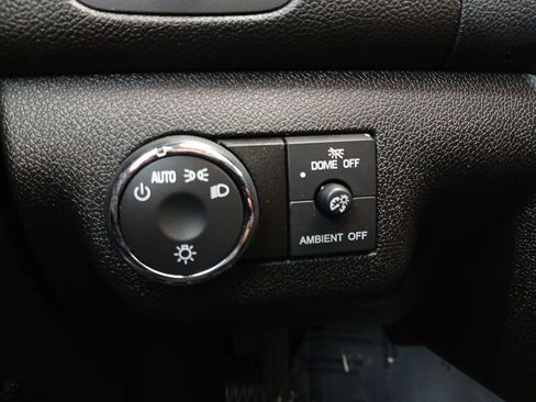 Used 2016 Buick Enclave Leather image 12