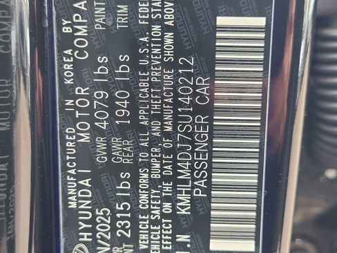 Certified 2025 Hyundai Elantra Blue image 32