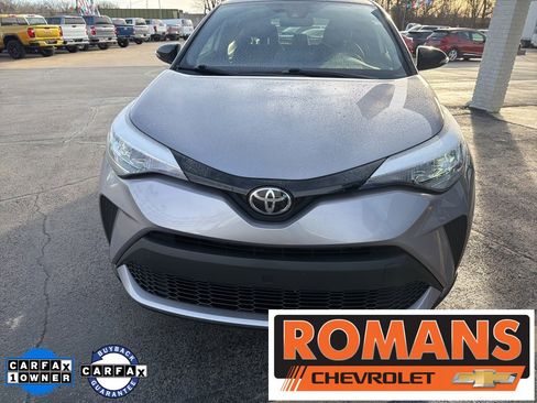Used 2020 Toyota C-HR XLE image 8