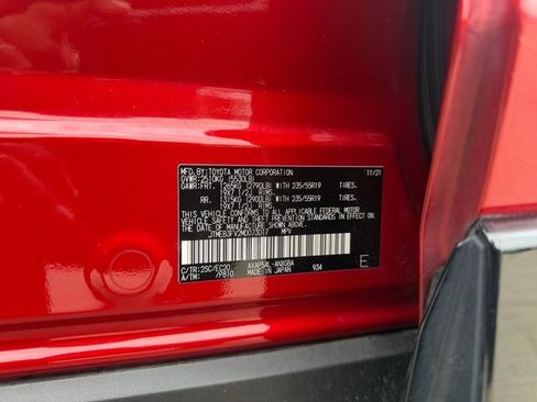 Used 2021 Toyota RAV4 XSE AWD/4WD image 24