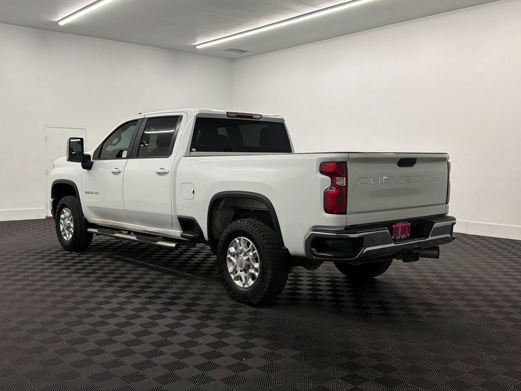 Used 2021 Chevrolet Silverado 2500 LT w/ Z71 Off-Road Package AWD/4WD image 3