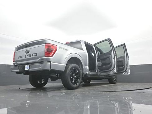 Certified 2022 Ford F150 XLT w/ Equipment Group 302A High image 29