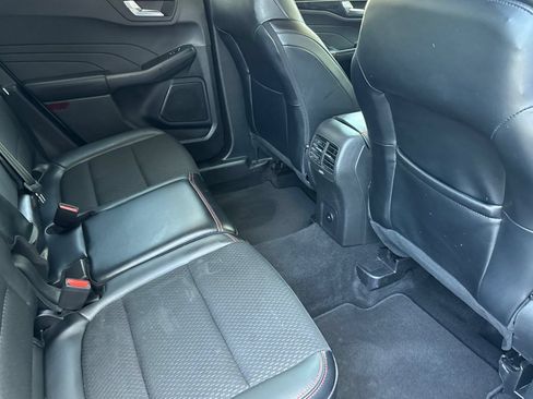 Used 2025 Ford Escape ST-Line FWD image 17