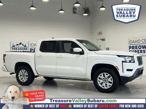 Used 2023 Nissan Frontier SV image 1