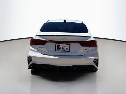 Used 2022 Kia Forte GT-Line w/ GT-Line Premium Package FWD image 6