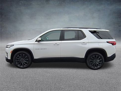Certified 2023 Chevrolet Traverse RS image 6