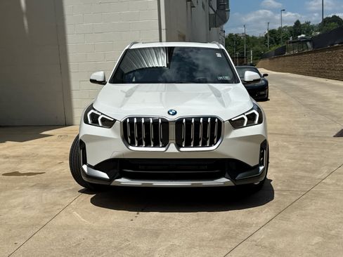Used 2025 BMW X1 xDrive28i w/ Convenience Package image 2