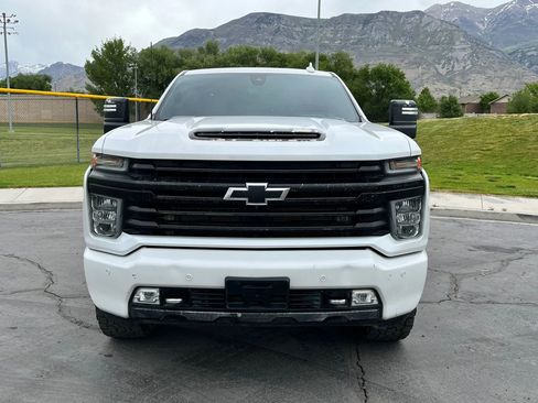 Used 2023 Chevrolet Silverado 2500 High Country w/ Z71 Off-Road Package AWD/4WD image 3