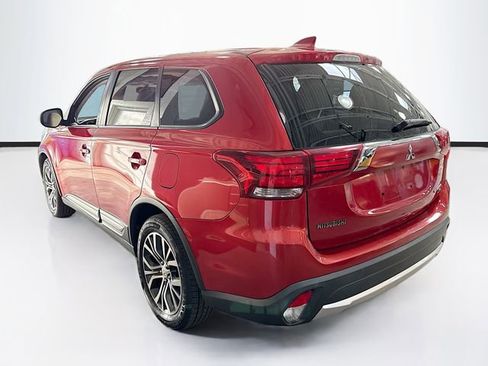 Used 2017 Mitsubishi Outlander SE image 8