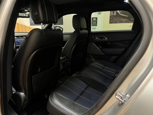Used 2020 Land Rover Range Rover Velar R-Dynamic S image 34
