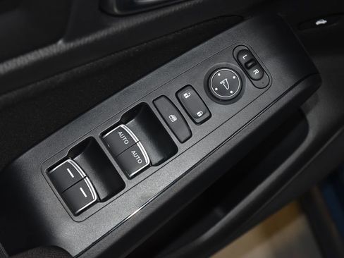 Used 2025 Honda Civic LX image 5