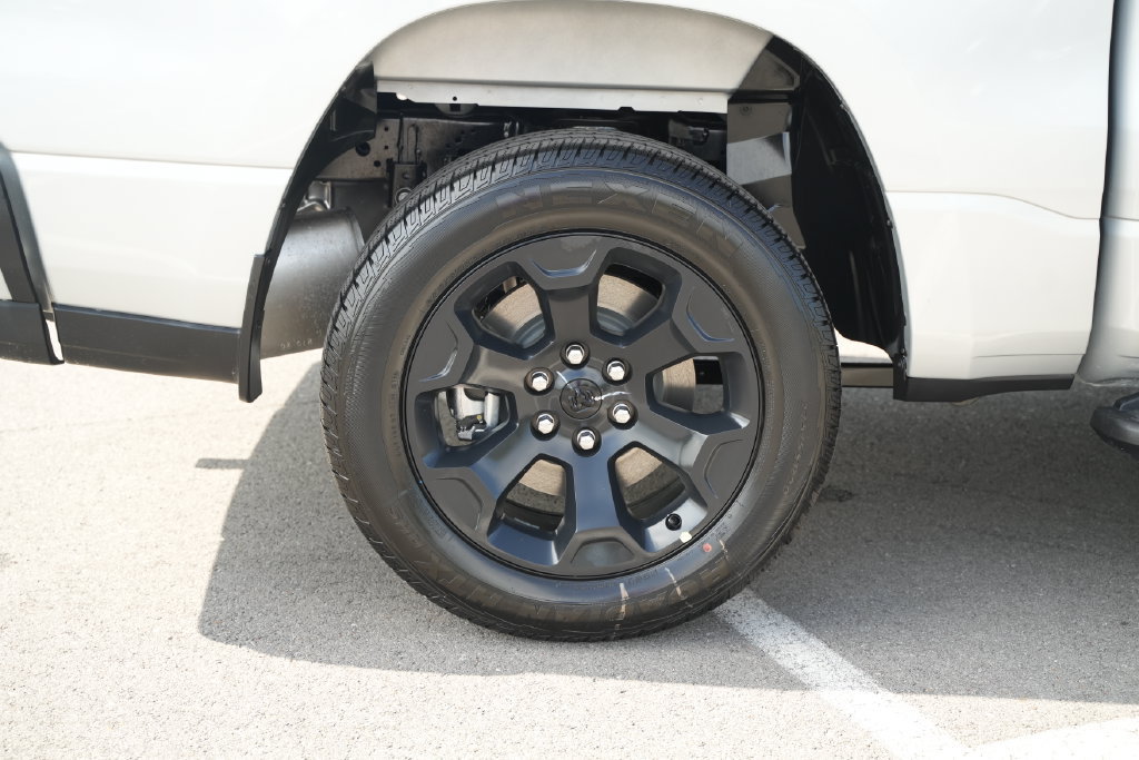 New 2026 RAM 1500 Express AWD/4WD image 46