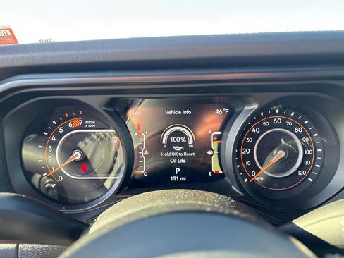 Used 2025 Jeep Wrangler Unlimited Rubicon image 16