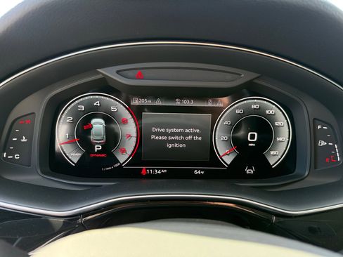 Used 2023 Audi Q8 Premium Plus image 11