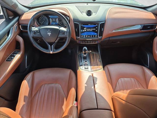 Used 2017 Maserati Levante w/ Luxury Package AWD/4WD image 16