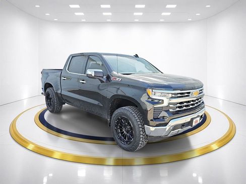 New 2025 Chevrolet Silverado 1500 LTZ AWD/4WD image 3