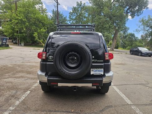 Used 2007 Toyota FJ Cruiser 4WD image 4
