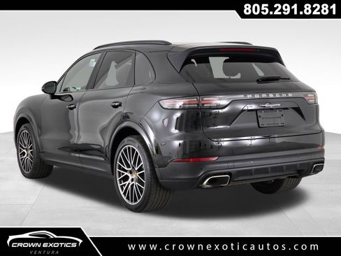 Used 2022 Porsche Cayenne AWD/4WD image 5