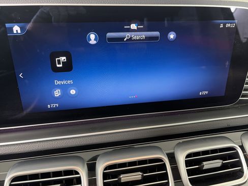 Used 2024 Mercedes-Benz GLS 450 4MATIC image 26