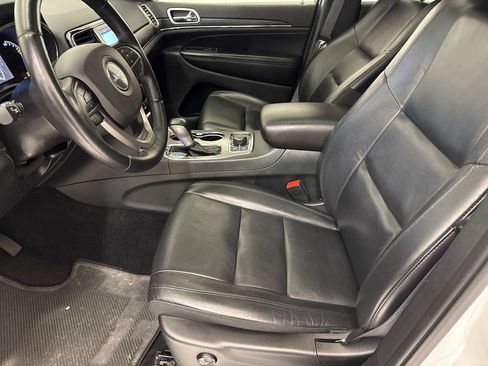 Used 2022 Jeep Grand Cherokee Limited AWD/4WD image 19