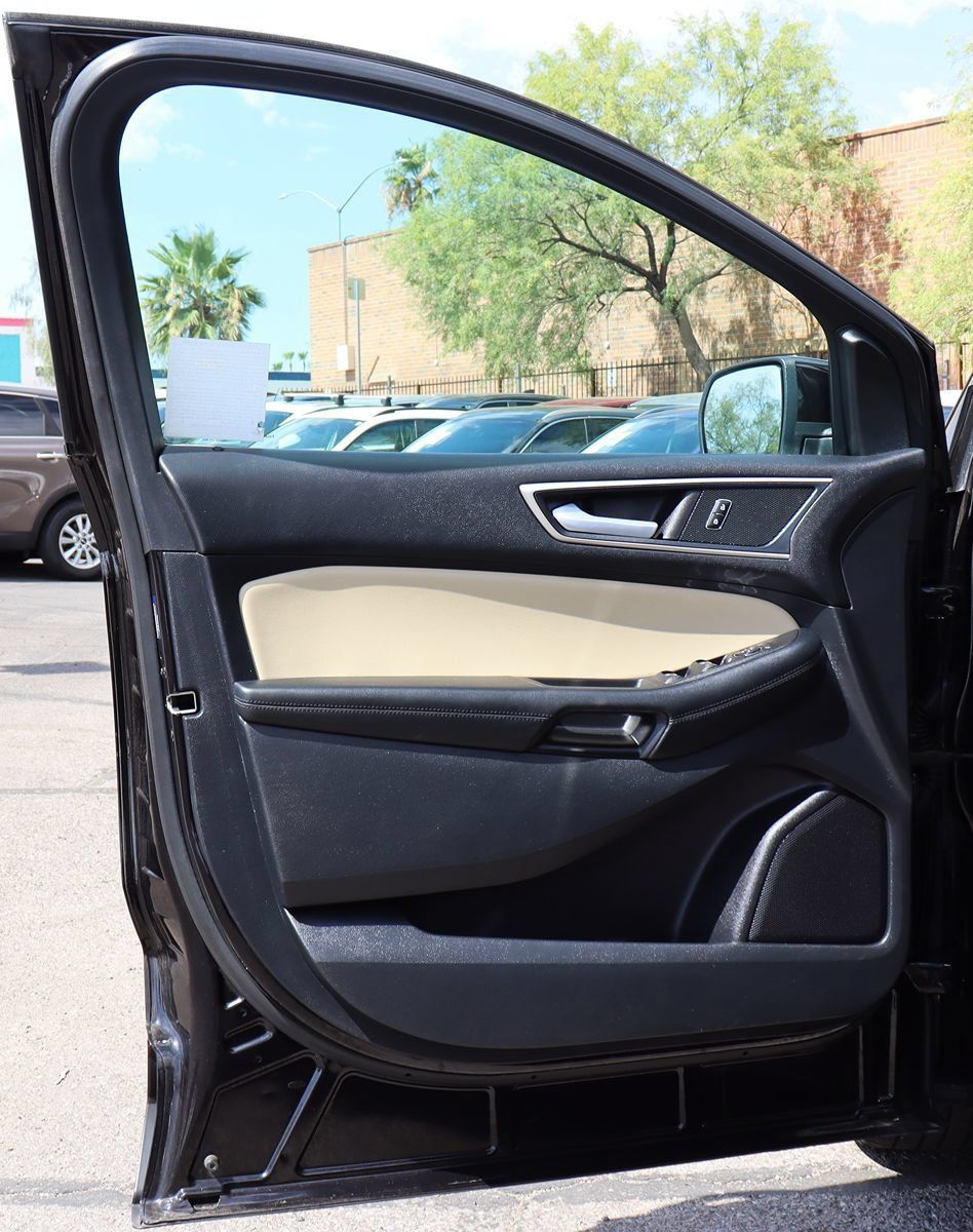 Used 2021 Ford Edge SEL w/ Cargo Accessory Package AWD/4WD image 36