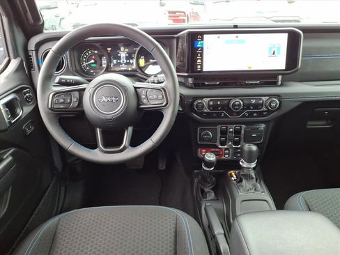 Certified 2025 Jeep Wrangler Unlimited Rubicon 4xe w/ Safety Group AWD/4WD image 12