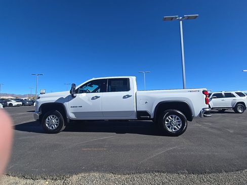 New 2026 Chevrolet Silverado 3500 LTZ w/ LTZ Premium Package image 6