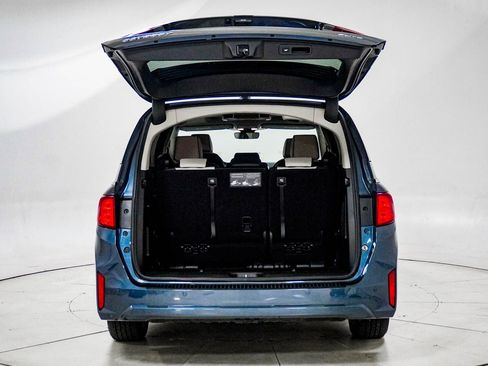 Used 2025 Honda Odyssey Elite image 8
